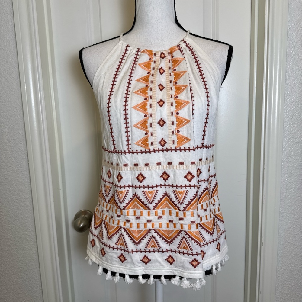 Skies Are Blue Graphic Sleeveless Tank Top White Cream